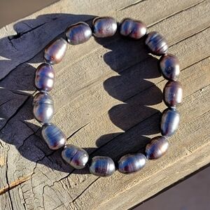 Gorgeous and absolutely stunning! Genuine large about 10 mm in size black gray p